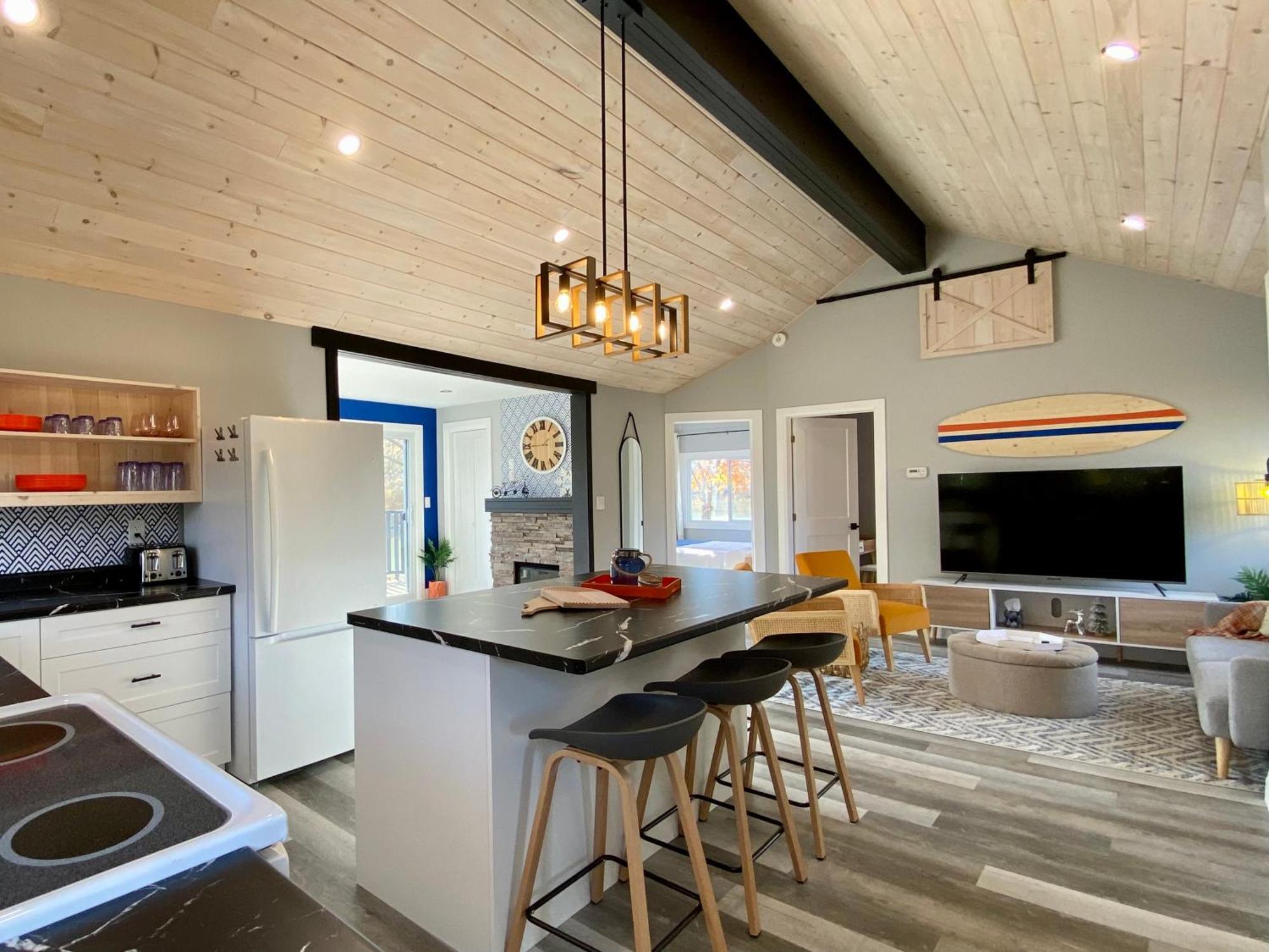 Creekside Cottage - Kayak, Sup, Fishing, Game Room, Steps To The Beach Kingsville Dış mekan fotoğraf
